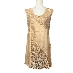 🆕 PRETTY ANGEL Lace / Satin Sleeveless Dress